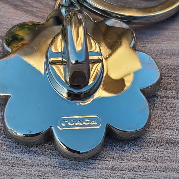 Coach Legacy Daisy Turn Lock Double Keychain 2 Piece Ring Fob - Picture 4 of 6